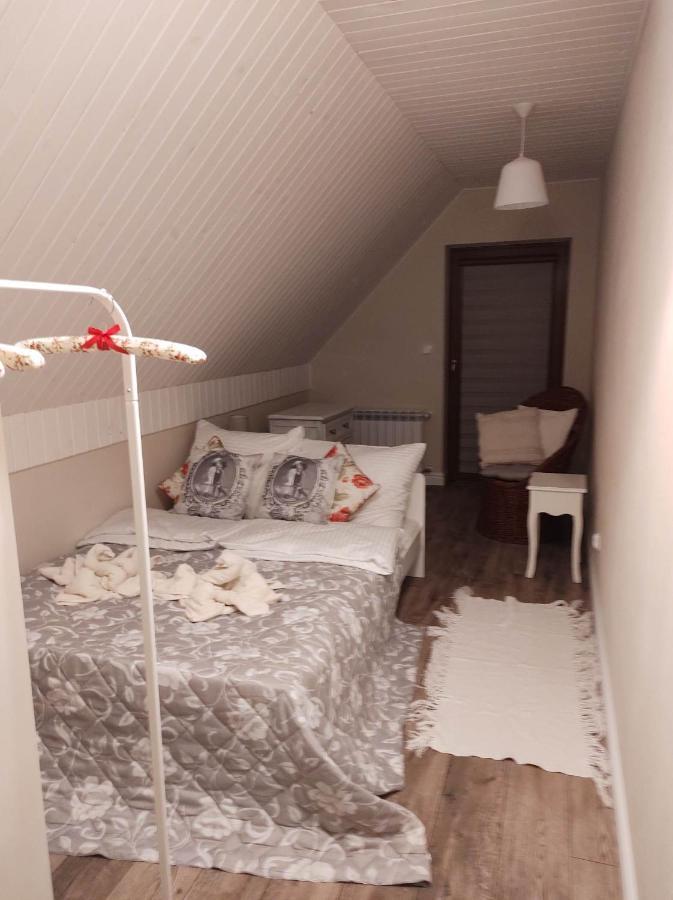 Guesthouse III Lesko Kültér fotó